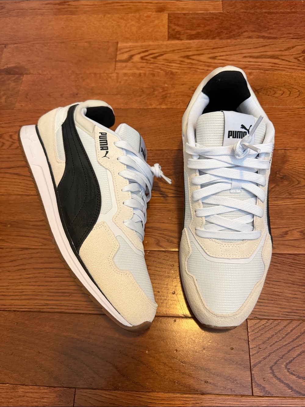 Puma Men’s White and Black Low-Top Sneakers with Cream Accents